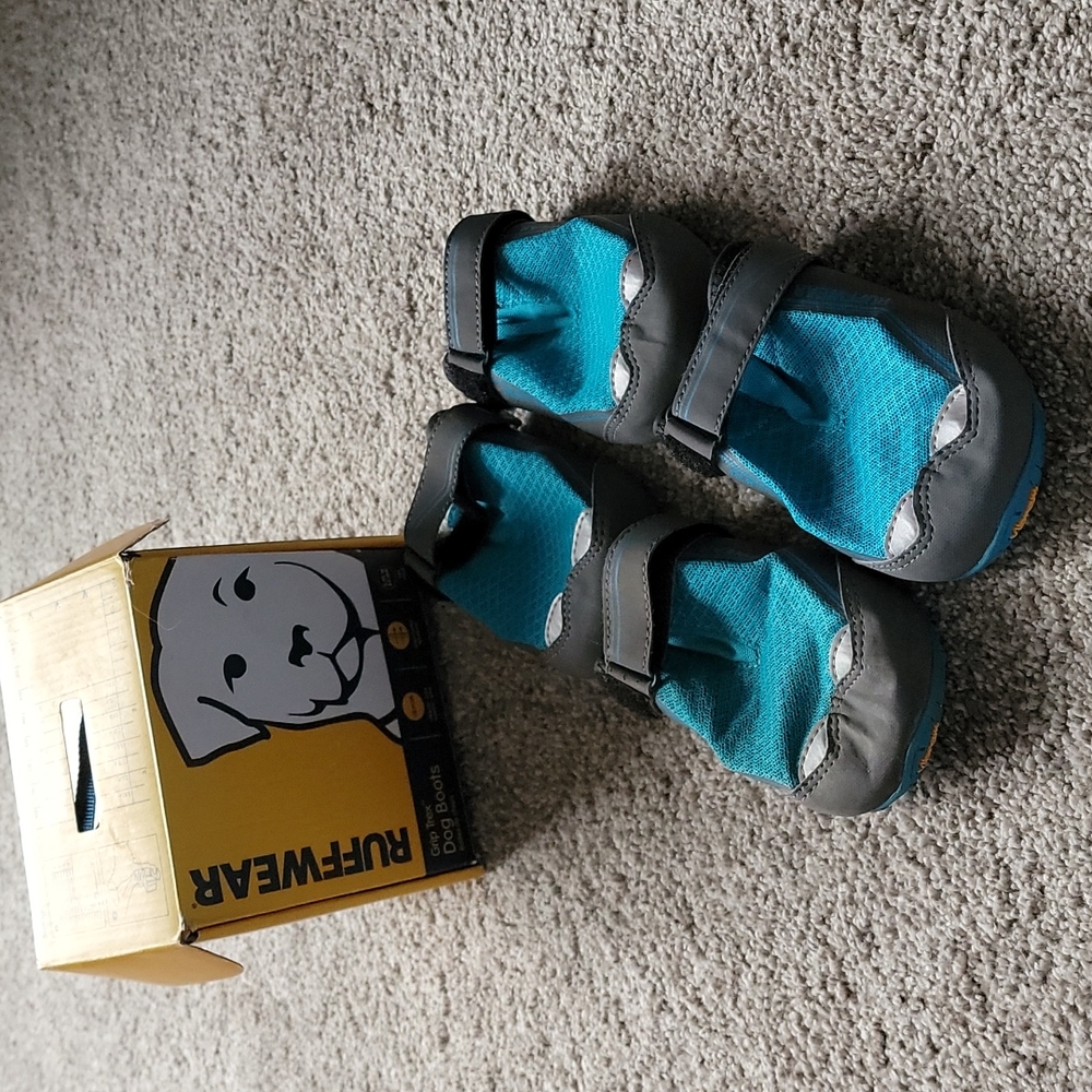 Ruffwear grip trex dog boots